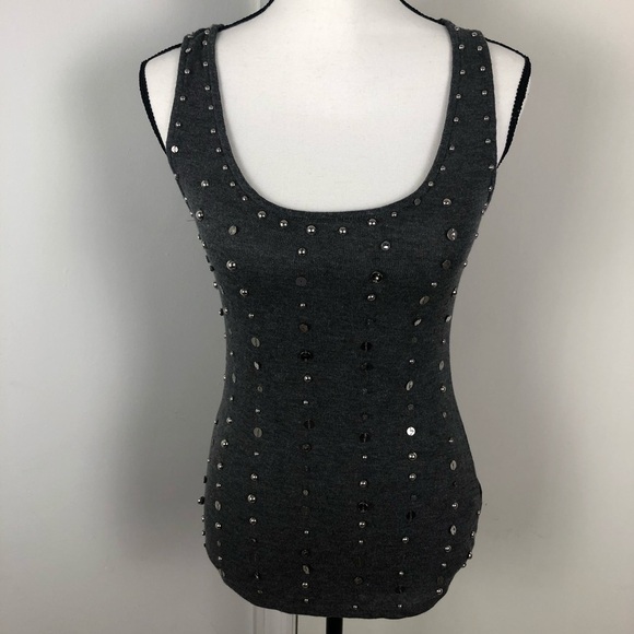 Beautiful LoLa Sleeveless Top - Picture 2 of 16